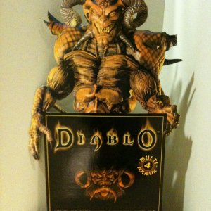 Diablo 1 Statue