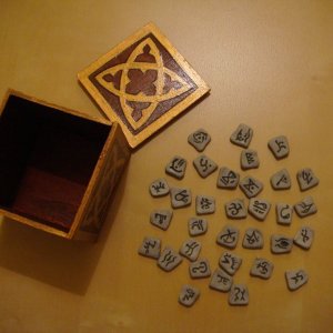 Horadric Cube and Runes