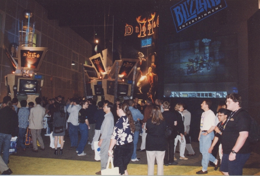 E3 1999 D2 Booth