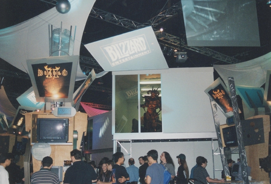 E3 1999 D2 Booth