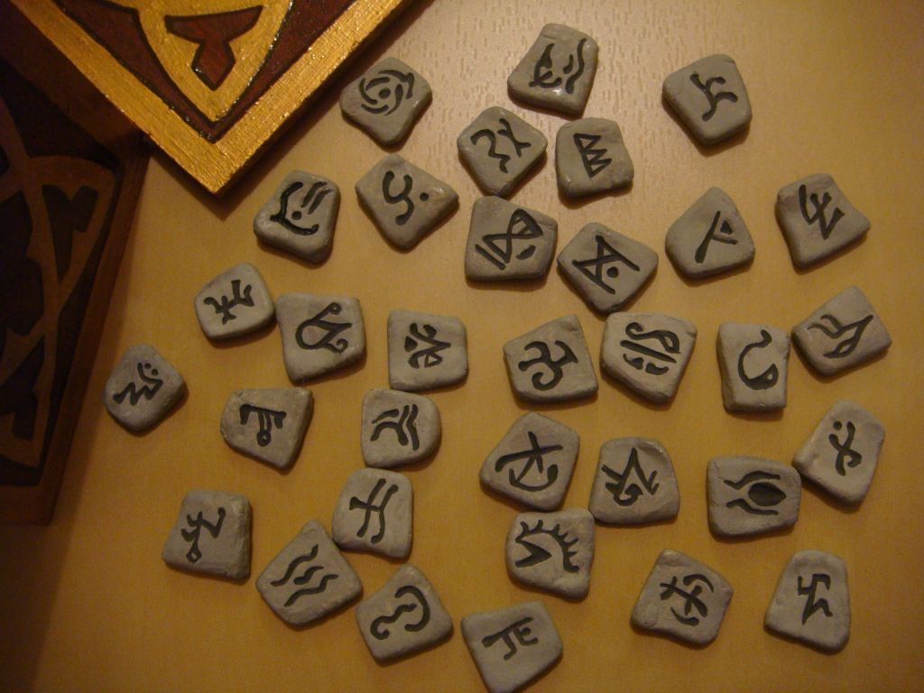 Horadric Cube and Runes